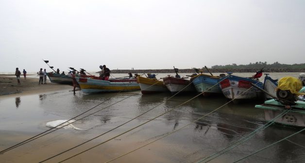 Fishermen decide to fish or not based on ocean statistics and weather forecast through the mobile app. (Photo by Jency Samuel)