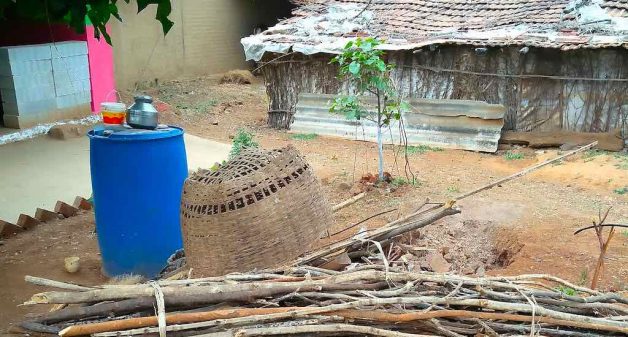 Fetching water and collecting fuel wood are arduous chores for most village women. (Photo by Abhijeet Jadhav)