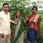 Appa Karmakar of Angar village in Solapur has tasted success by cultivating drumsticks. (Photo by Hiren Kumar Bose)