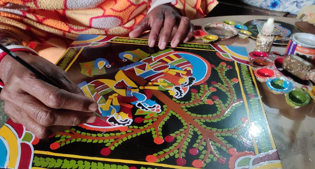 Tikuli art, born from women's bindis